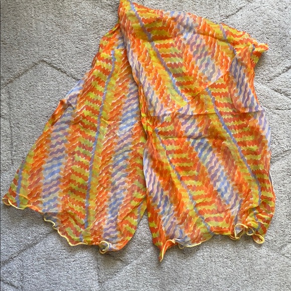 VINTAGE Silk Scarf - Picture 5 of 5